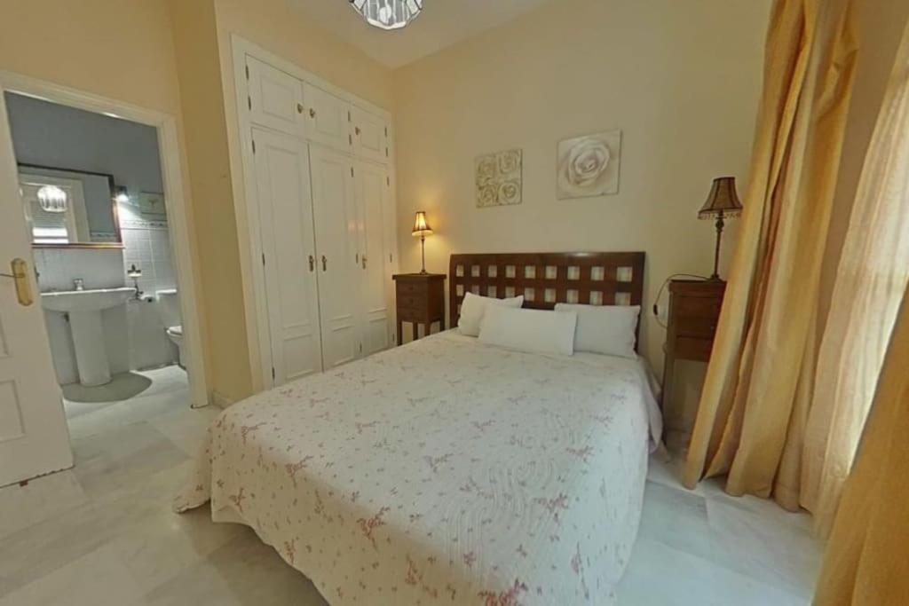 Sientete Como En Casa Seville Ngoại thất bức ảnh