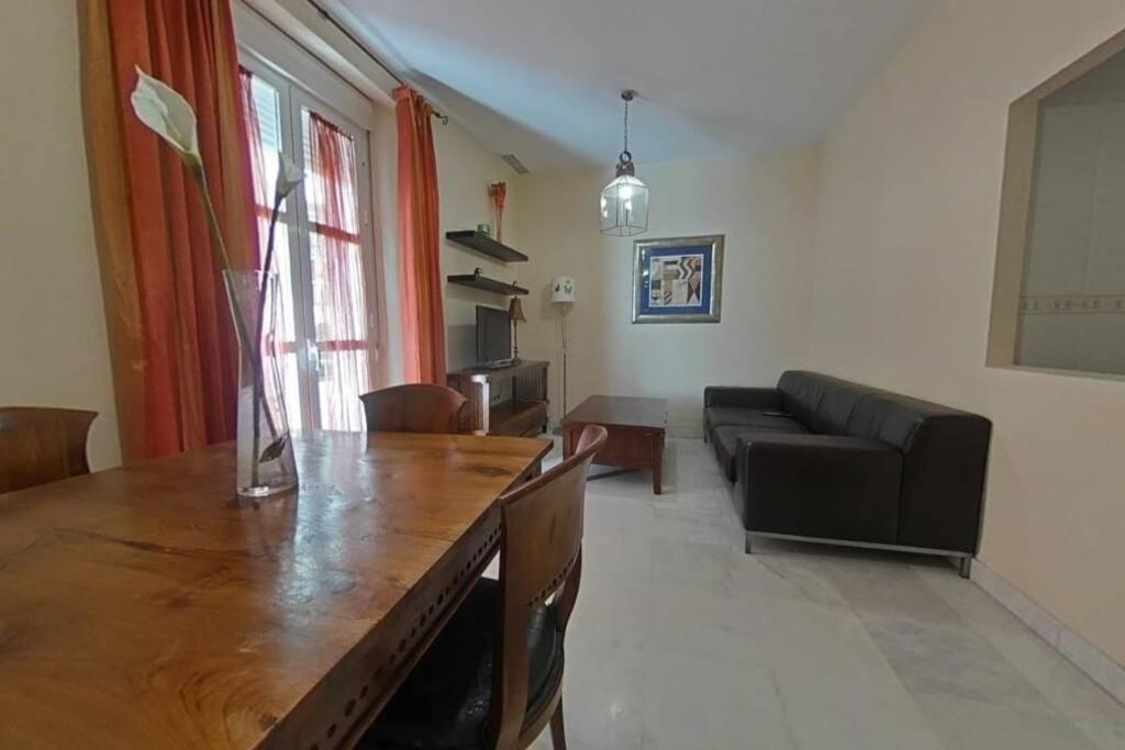Sientete Como En Casa Seville Ngoại thất bức ảnh