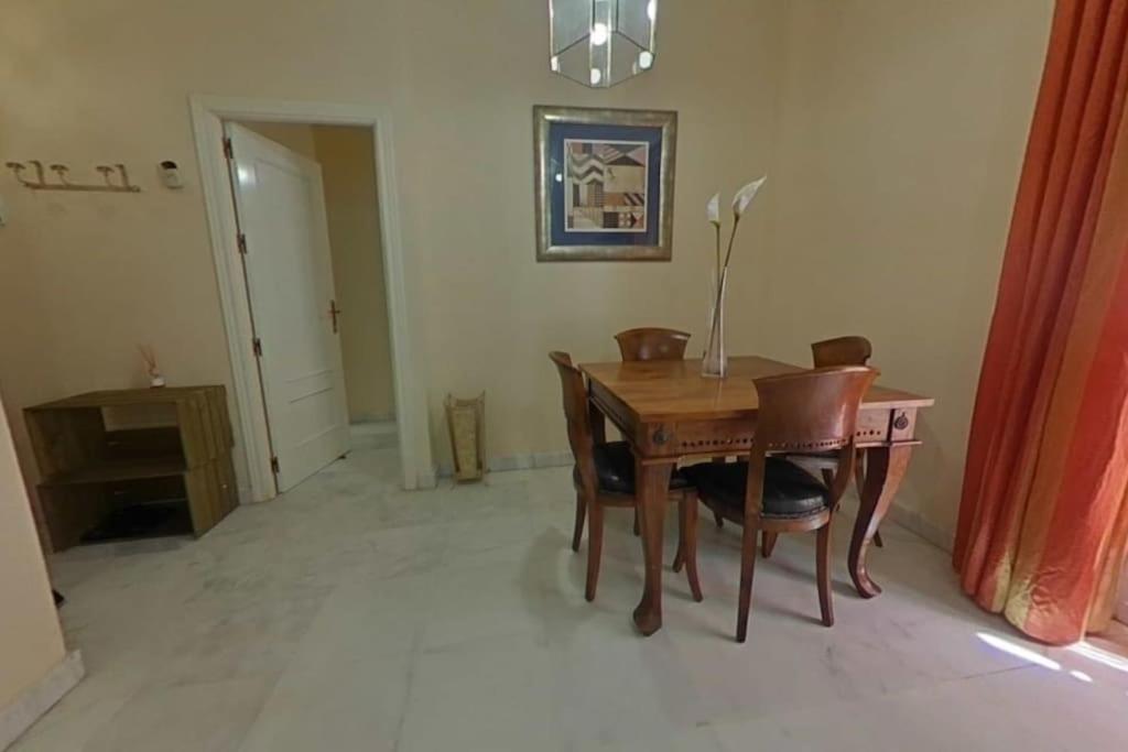 Sientete Como En Casa Seville Ngoại thất bức ảnh